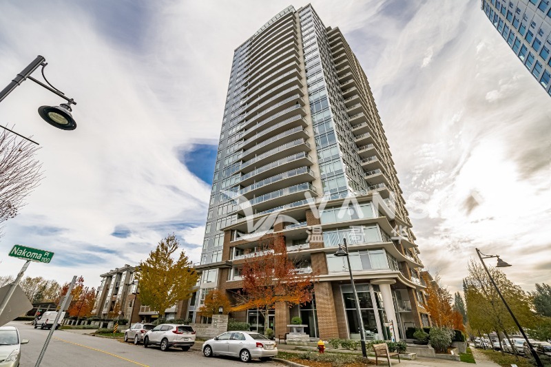 高贵林中心高层公寓出租，正东朝向阳光充裕没有遮挡，大楼和会所各种设施应有尽有！